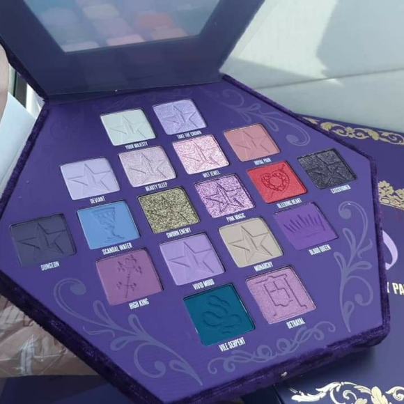 Jeffree Star Blood Lust Palette - Picture 2 of 3